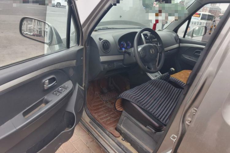 Used Suzuki Wagon R X5 2013 Cruise Edition 1.4L VVT Standard Model Driver Seat