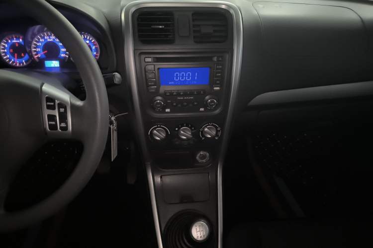 Used Suzuki Wagon R X5 2013 Revised Version 1.4L VVT Cruise Edition Audio And AC Panel