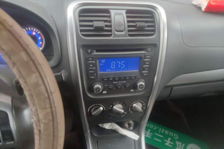 Used Suzuki Wagon R X5 2013 Revised Version 1.4L VVT Cruise Edition Audio And AC Panel