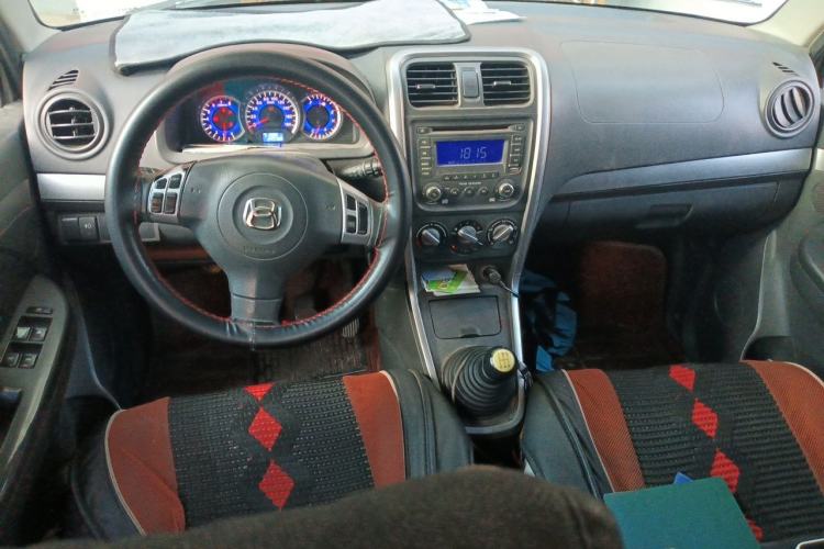 Used Suzuki Wagon R X5 2013 Revised Version 1.4L VVT Cruise Edition Center Console