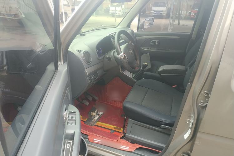 Used Suzuki Wagon R X5 2013 Revised Version 1.4L VVT Cruise Edition Driver Seat