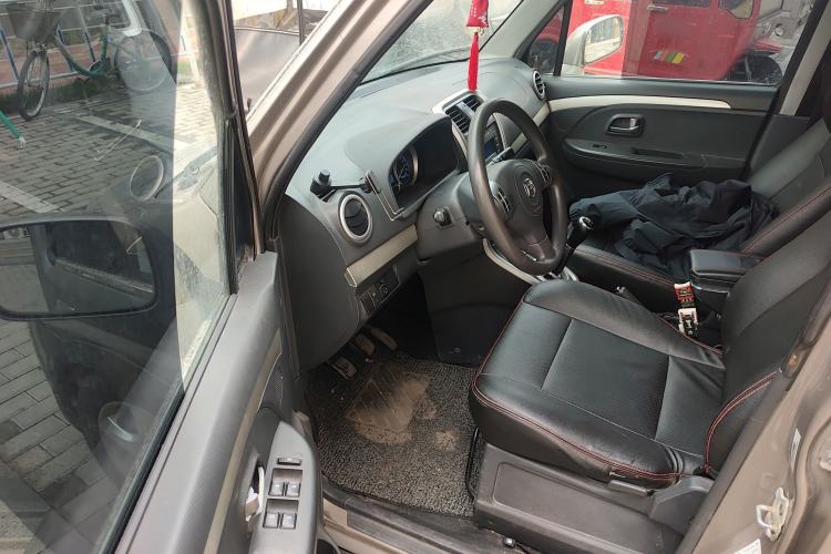 Used Suzuki Wagon R X5 2013 Revised Version 1.4L VVT Cruise Edition Driver Seat