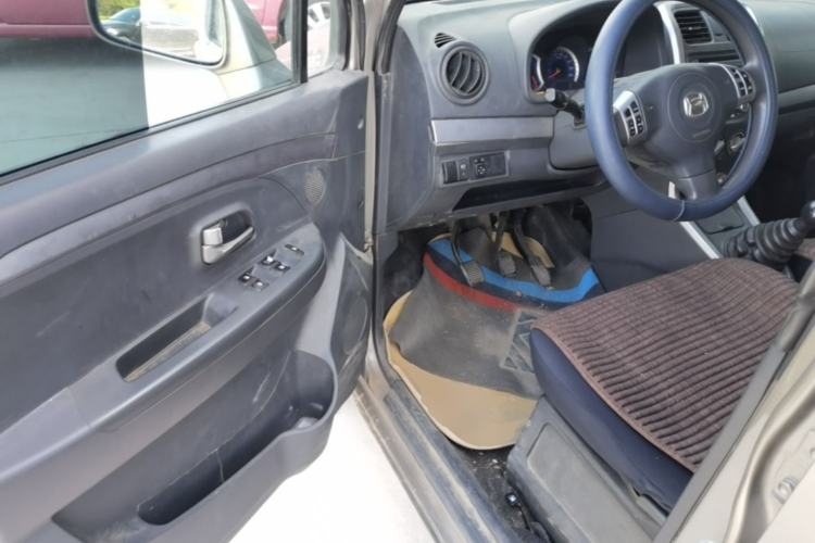 Used Suzuki Wagon R X5 2013 Cruise Edition 1.4L VVT Standard Model Driver Seat