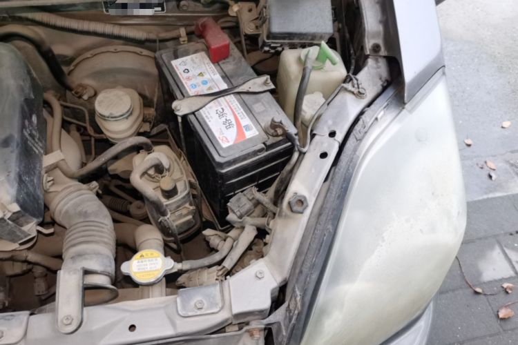 Used Suzuki Wagon R X5 2013 Cruise Edition 1.4L VVT Luxury Model China IV Standard Engine Bay Left