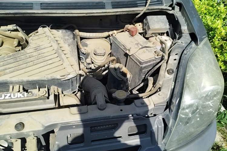 Used Suzuki Wagon R X5 2013 Revised Version 1.4L VVT Cruise Edition Engine Bay Left