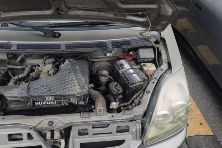 Used Suzuki Wagon R X5 2013 Luxury Edition 1.4L Standard Model Engine Bay Left