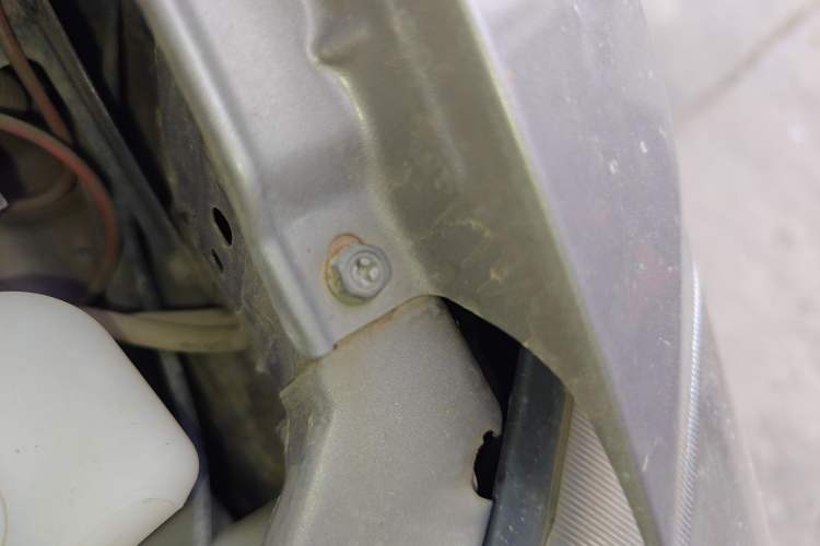 Used Suzuki Wagon R X5 2013 Revised Version 1.4L VVT Cruise Edition Engine Bay Left