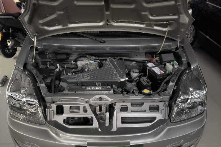 Used Suzuki Wagon R X5 2013 Revised Version 1.4L VVT Cruise Edition Engine Bay