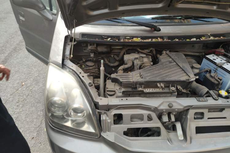 Used Suzuki Wagon R X5 2013 Cruise Edition 1.4L VVT Standard Model Engine Bay Right
