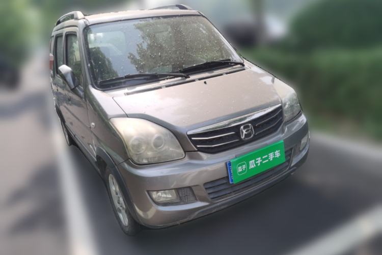 Used Suzuki Wagon R X5 2013 Revised Version 1.4L VVT Cruise Edition Front Right 45 Deg