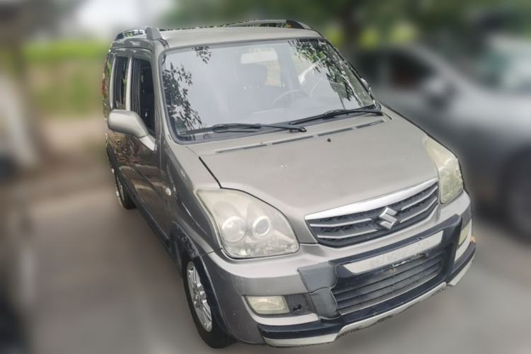 Used Suzuki Wagon R X5 2013 Luxury Edition 1.4L Standard Model Front Right 45 Deg
