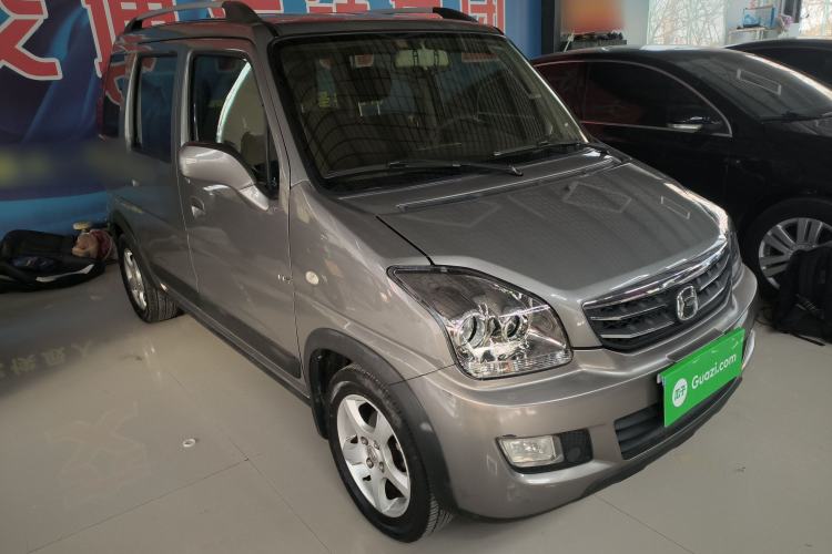 Used Suzuki Wagon R X5 2013 Revised Version 1.4L VVT Cruise Edition Front Right 45 Deg