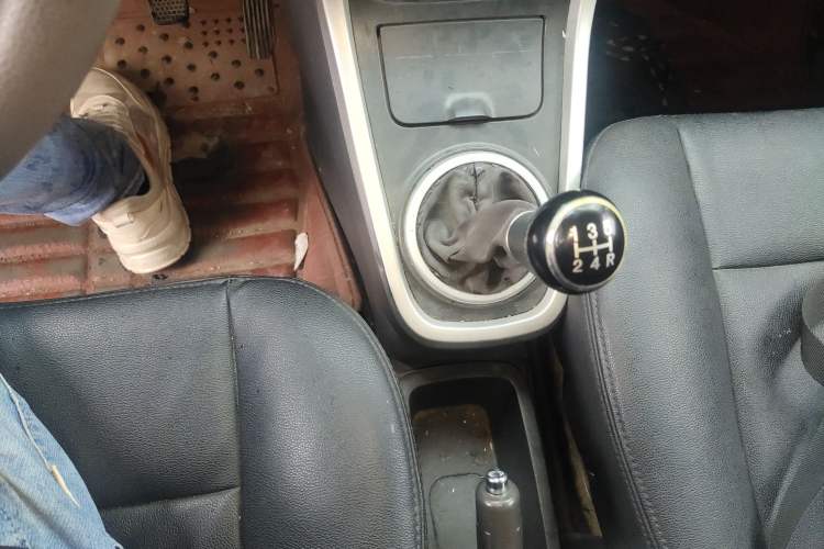 Used Suzuki Wagon R X5 2013 Revised Version 1.4L VVT Cruise Edition Gear Lever
