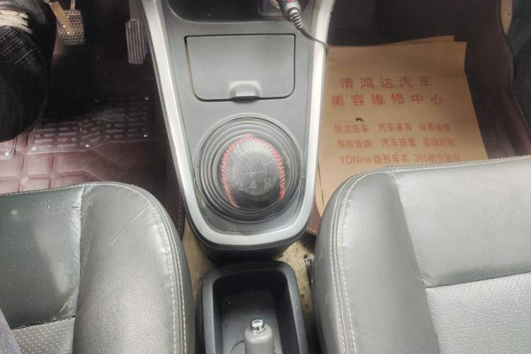 Used Suzuki Wagon R X5 2013 Cruise Edition 1.4L VVT Luxury Model China IV Standard Gear Lever