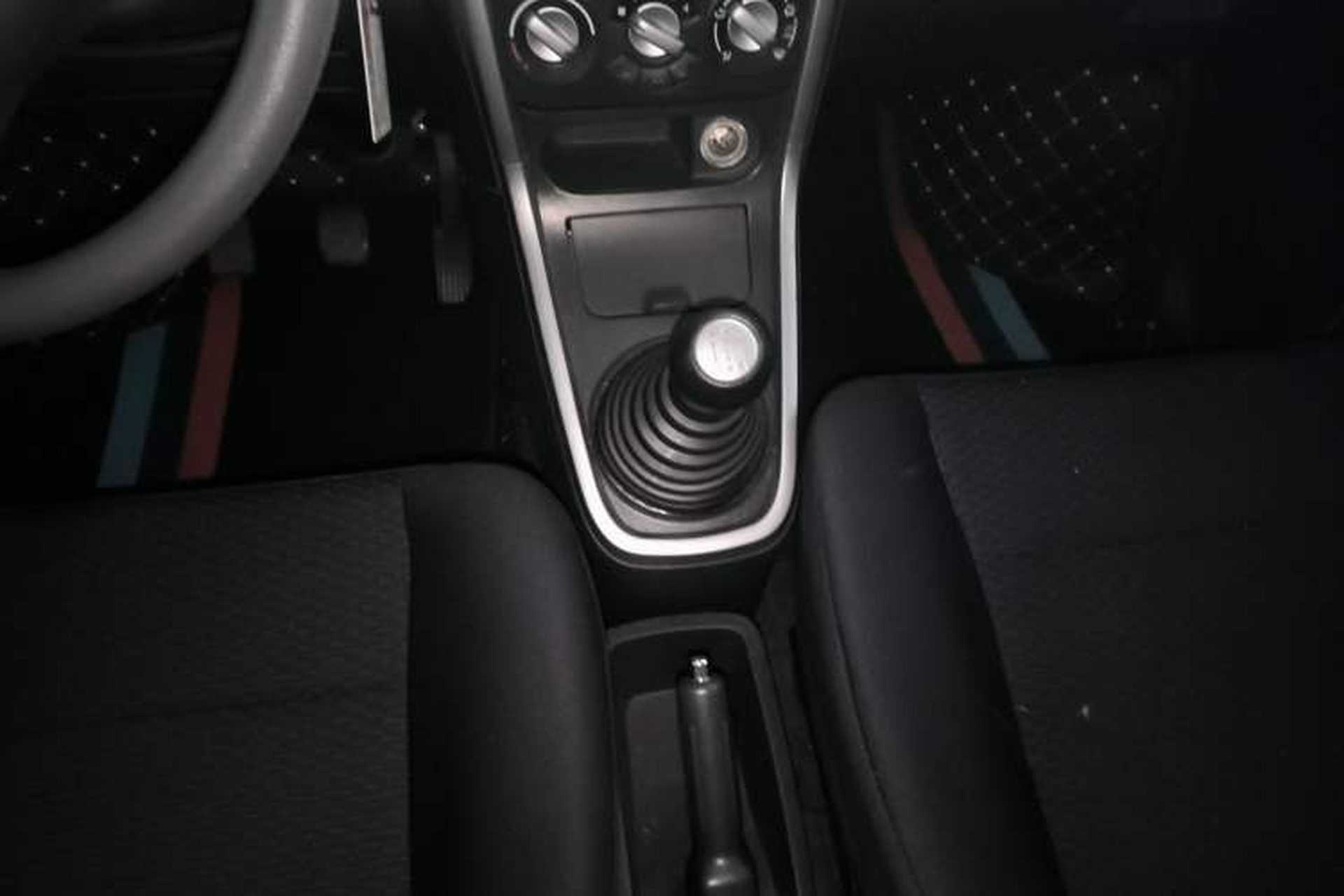 Used Suzuki Wagon R X5 2013 Revised Version 1.4L VVT Cruise Edition Gear Lever