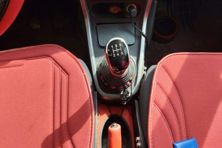Used Suzuki Wagon R X5 2013 Revised Version 1.4L VVT Cruise Edition Gear Lever
