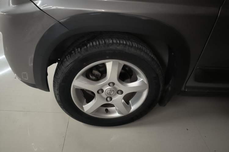 Used Suzuki Wagon R X5 2013 Revised Version 1.4L VVT Cruise Edition Left Front Wheel Hub
