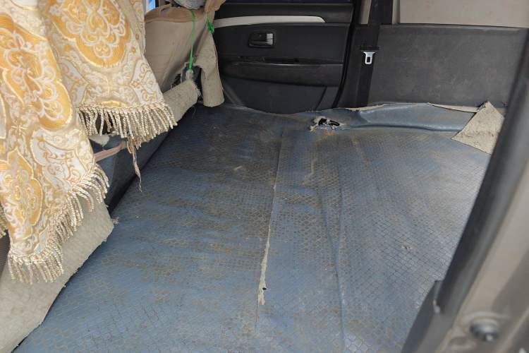 Used Suzuki Wagon R X5 2013 Revised Version 1.4L VVT Cruise Edition Left Rear Seat
