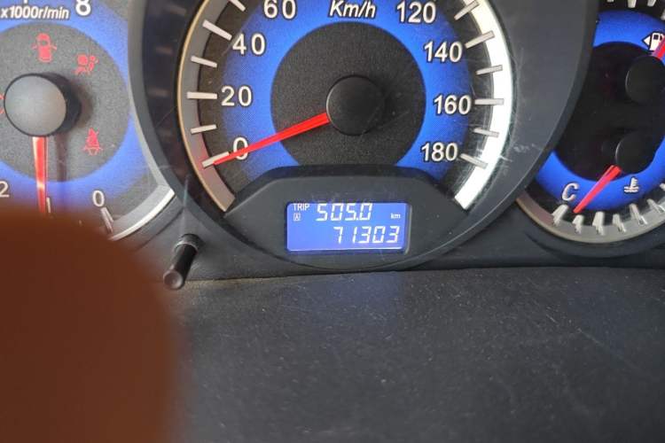 Used Suzuki Wagon R X5 2013 Revised Version 1.4L VVT Cruise Edition Odometer Close Up