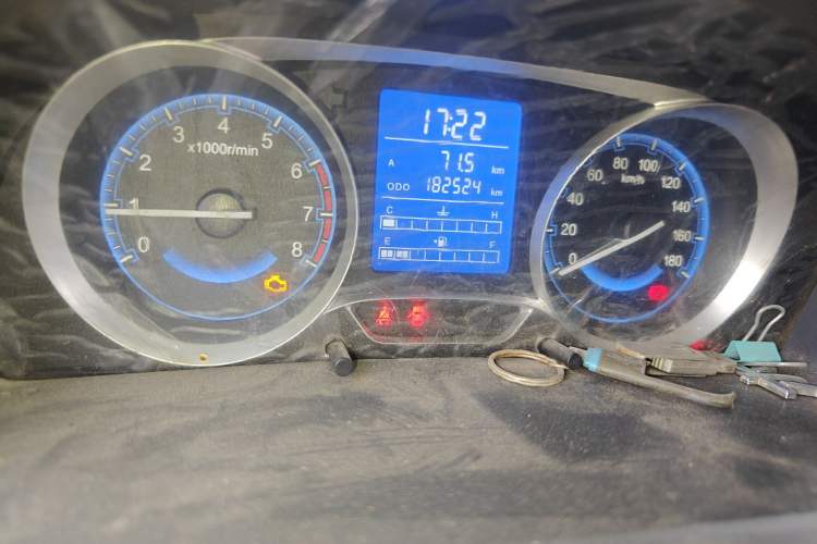 Used Suzuki Wagon R X5 2013 Revised Version 1.4L VVT Cruise Edition Odometer Close Up