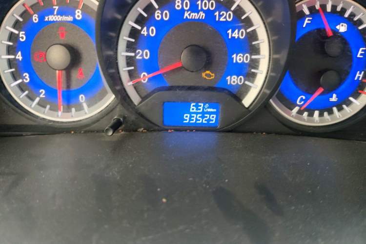Used Suzuki Wagon R X5 2013 Revised Version 1.4L VVT Cruise Edition Odometer Close Up