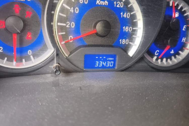 Used Suzuki Wagon R X5 2013 Revised Version 1.4L VVT Cruise Edition Odometer Close Up