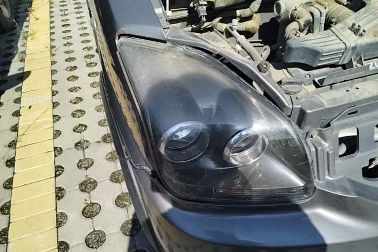 Used Suzuki Wagon R X5 2013 Revised Version 1.4L VVT Cruise Edition Right Front Headlight