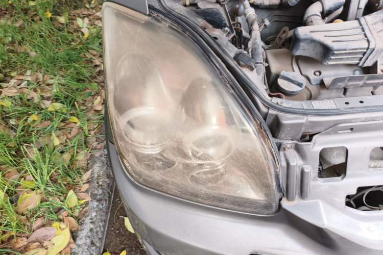 Used Suzuki Wagon R X5 2013 Revised Version 1.4L VVT Cruise Edition Right Front Headlight