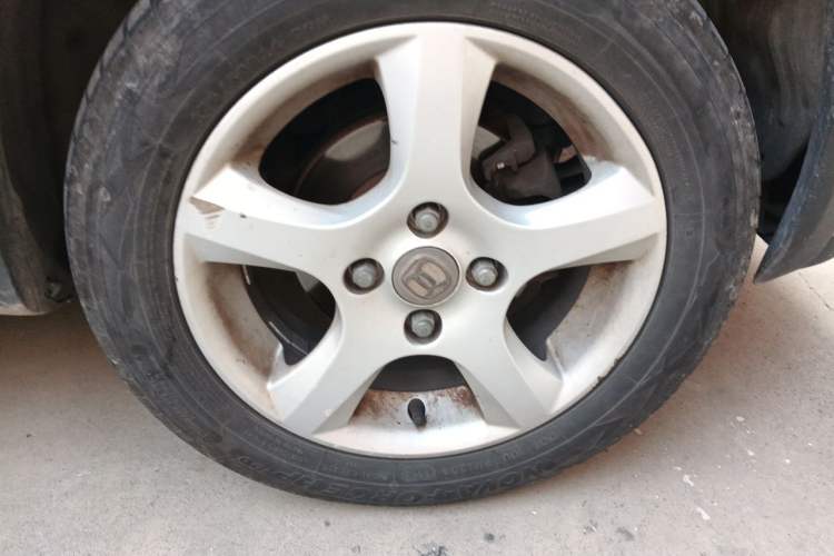 Used Suzuki Wagon R X5 2013 Revised Version 1.4L VVT Cruise Edition Right Front Wheel Hub