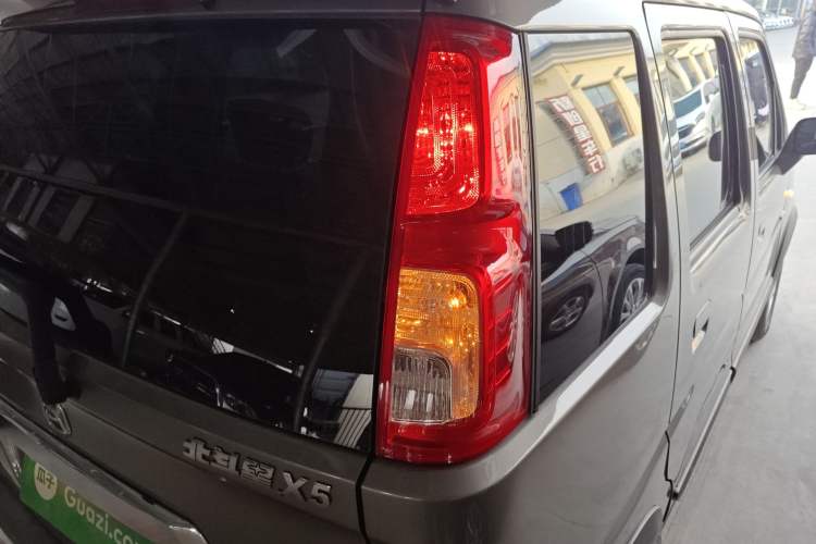 Used Suzuki Wagon R X5 2013 Cruise Edition 1.4L VVT Standard Model Right Rear Taillight