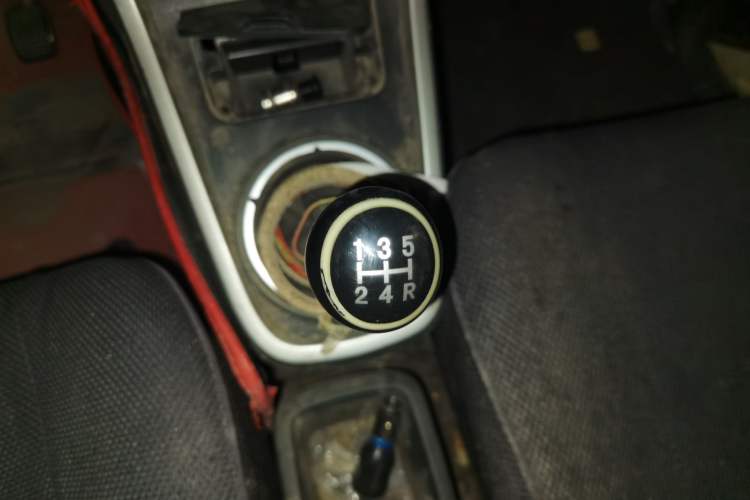 Used Suzuki Wagon R X5 2013 Revised Version 1.4L VVT Cruise Edition Gear Lever