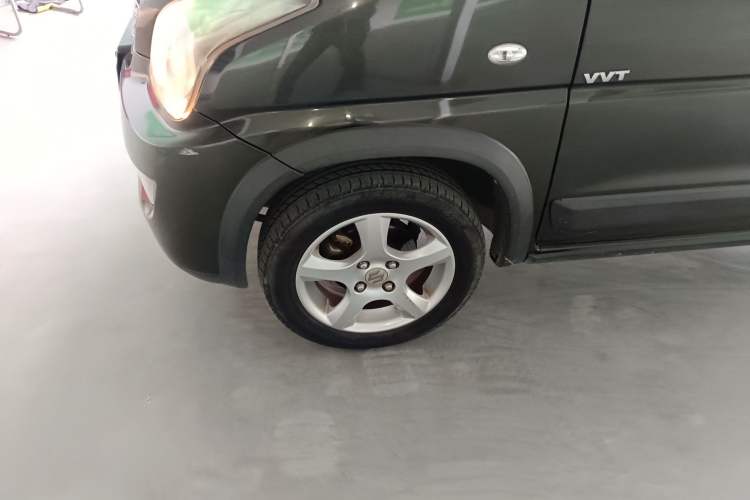 Used Suzuki Wagon R X5 2013 Revised Version 1.4L VVT Cruise Edition Left Front Wheel Hub