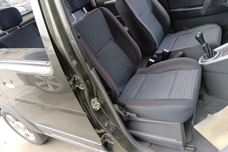 Used Suzuki Wagon R X5 2013 Revised Version 1.4L VVT Cruise Edition Right Front Seat