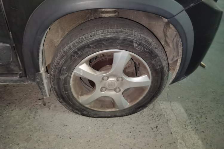 Used Suzuki Wagon R X5 2013 Revised Version 1.4L VVT Cruise Edition Right Front Wheel Hub
