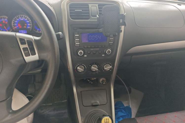 Used Suzuki Wagon R X5 2013 Cruise Edition 1.4L VVT Standard Model Audio And AC Panel