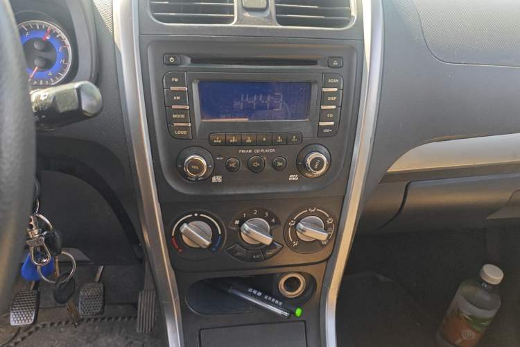 Used Suzuki Wagon R X5 2013 Revised Version 1.4L VVT Cruise Edition Audio And AC Panel
