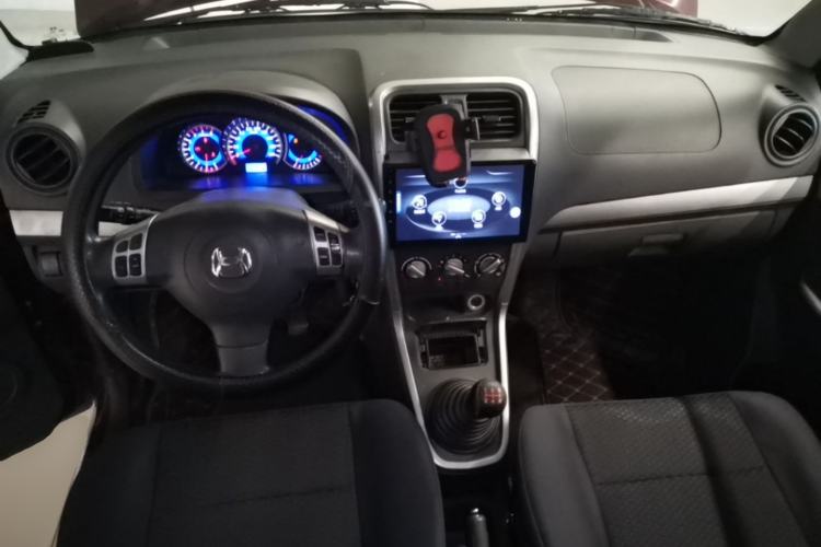 Used Suzuki Wagon R X5 2013 Revised Version 1.4L VVT Cruise Edition Center Console
