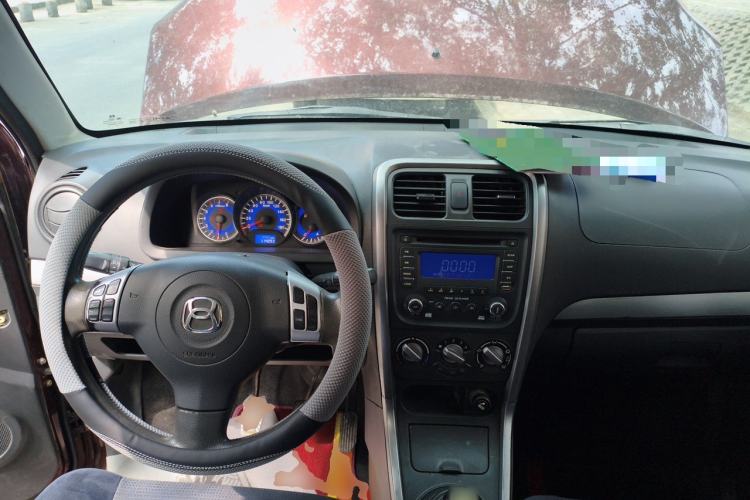 Used Suzuki Wagon R X5 2013 Revised Version 1.4L VVT Cruise Edition Center Console