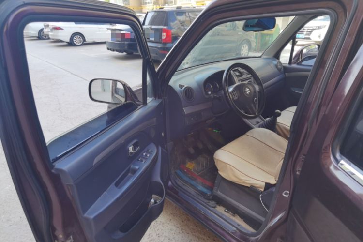 Used Suzuki Wagon R X5 2013 Luxury Edition 1.4L Standard Model Driver Seat