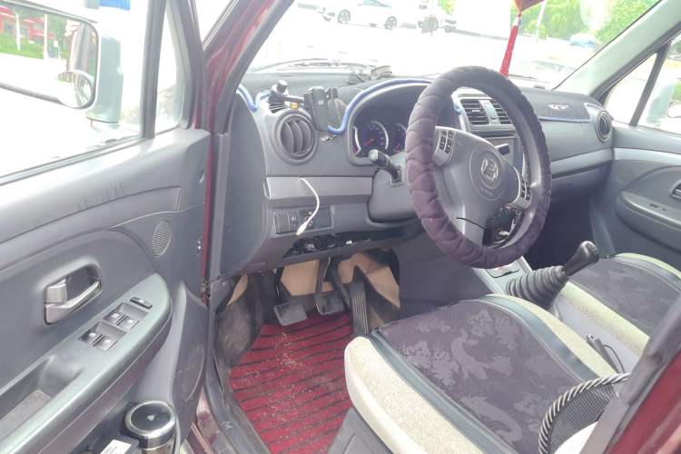 Used Suzuki Wagon R X5 2013 Cruise Edition 1.4L VVT Standard Model Driver Seat