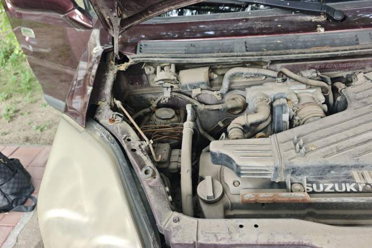 Used Suzuki Wagon R X5 2013 Cruise Edition 1.4L VVT Standard Model Engine Bay Right