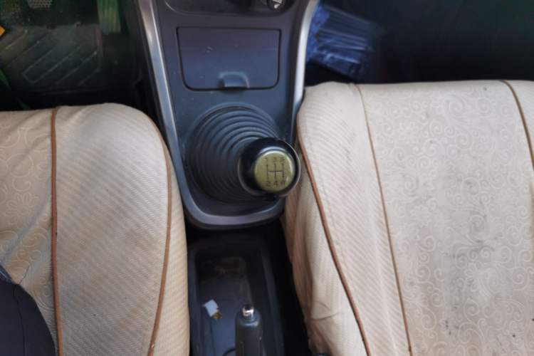Used Suzuki Wagon R X5 2013 Luxury Edition 1.4L Standard Model Gear Lever