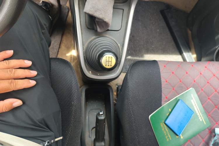 Used Suzuki Wagon R X5 2013 Cruise Edition 1.4L VVT Standard Model Gear Lever