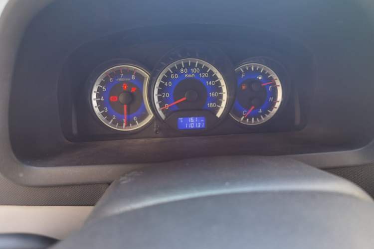 Used Suzuki Wagon R X5 2013 Luxury Edition 1.4L Standard Model Odometer Close Up