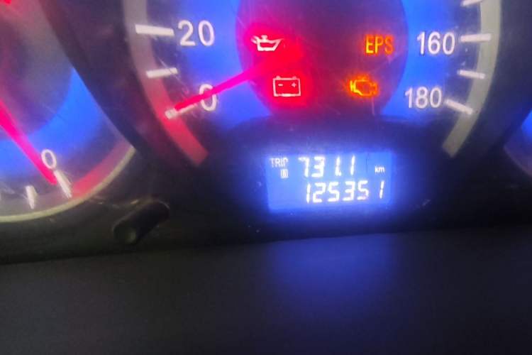 Used Suzuki Wagon R X5 2013 Cruise Edition 1.4L VVT Standard Model Odometer Close Up