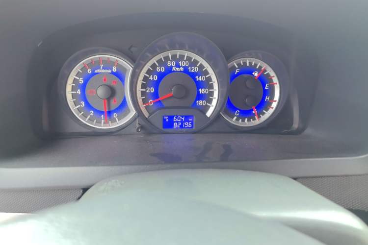 Used Suzuki Wagon R X5 2013 Cruise Edition 1.4L VVT Standard Model Odometer Close Up