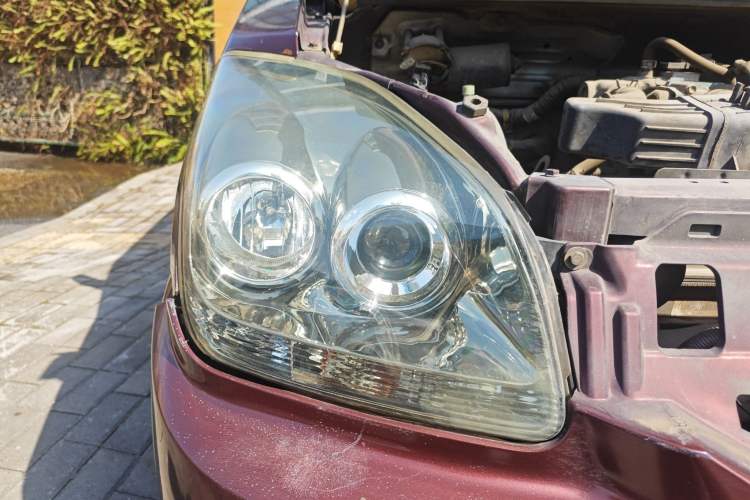 Used Suzuki Wagon R X5 2013 Revised Version 1.4L VVT Cruise Edition Right Front Headlight