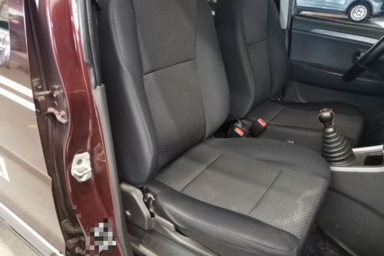 Used Suzuki Wagon R X5 2013 Revised Version 1.4L VVT Cruise Edition Right Front Seat