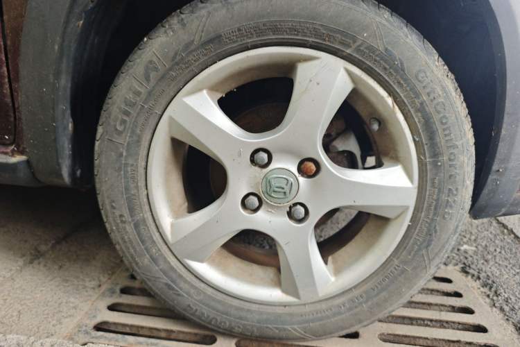 Used Suzuki Wagon R X5 2013 Cruise Edition 1.4L VVT Standard Model Right Front Wheel Hub
