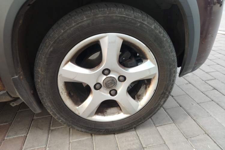 Used Suzuki Wagon R X5 2013 Revised Version 1.4L VVT Cruise Edition Right Front Wheel Hub